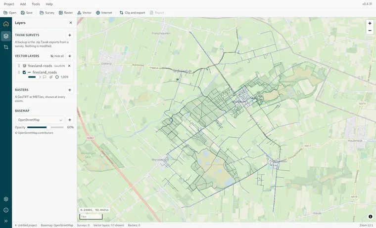 One GeoJSON added: the map fits it, the tree shows the file and its layer with the row's controls.